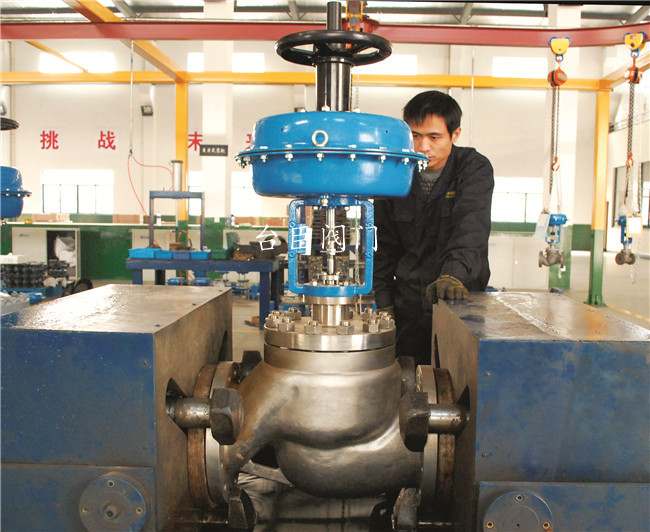 調(diào)節(jié)閥試壓圖片